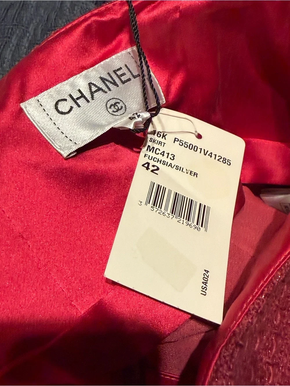 Chanel fuschia silver fantasy tweed skirt